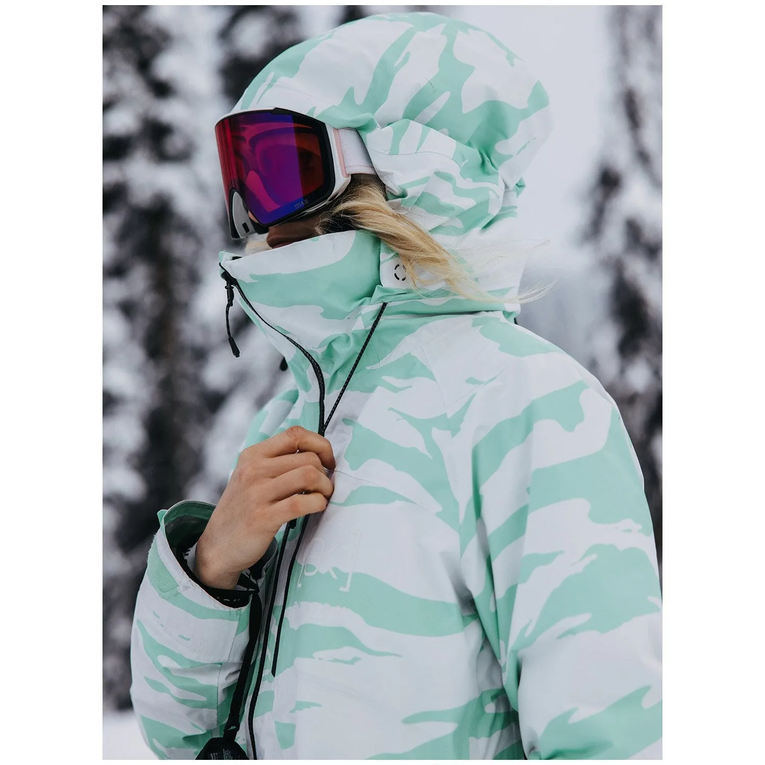 Burton [ak] Embark GORE-TEX Jacket Womens 2025 Oversized Zebra