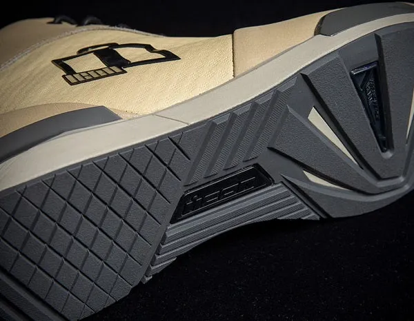 Icon Tarmac Boot (Black or Tan)