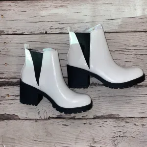 Lisbon White Patent Boot