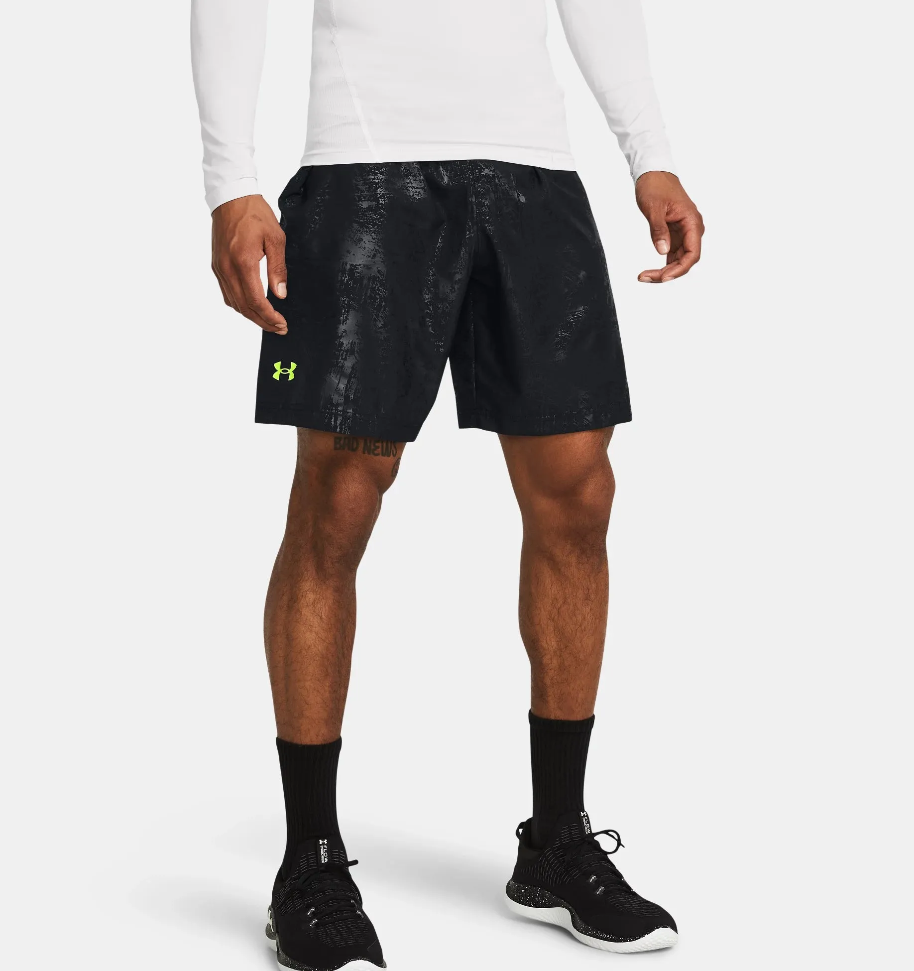 Men's Woven Emboss Shorts