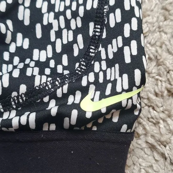 Nike Women sport bra running casual lightweight hiking sz M