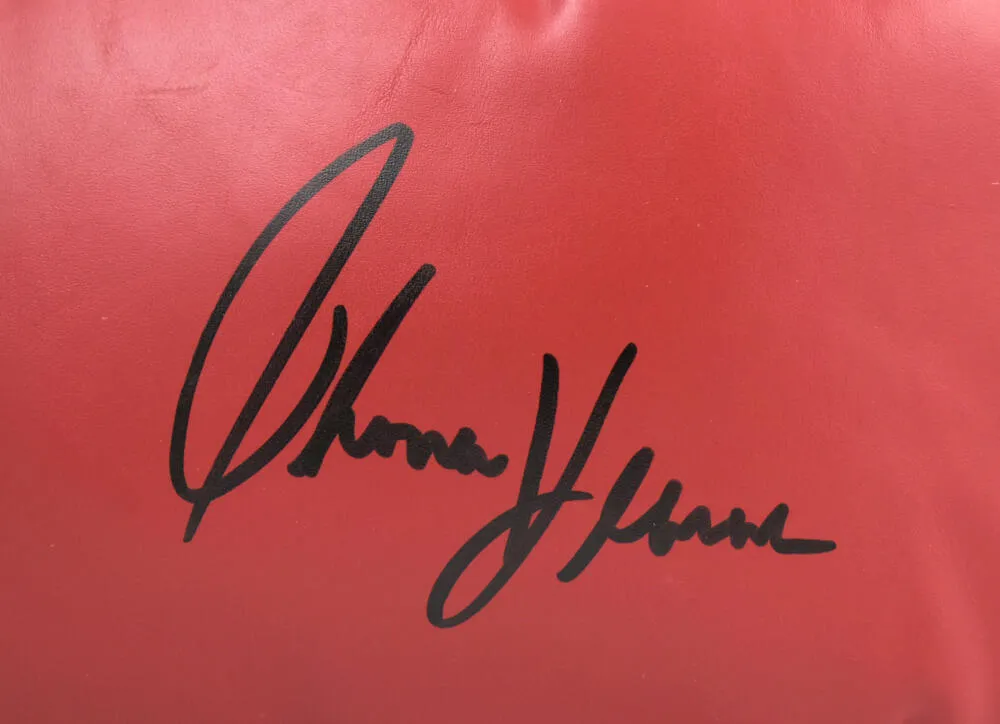 Tommy Hearns Autographed Red Everlast Boxing Glove *Right - Beckett W Hologram