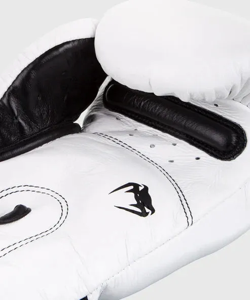 Venum Giant 3.0 Boxing Gloves